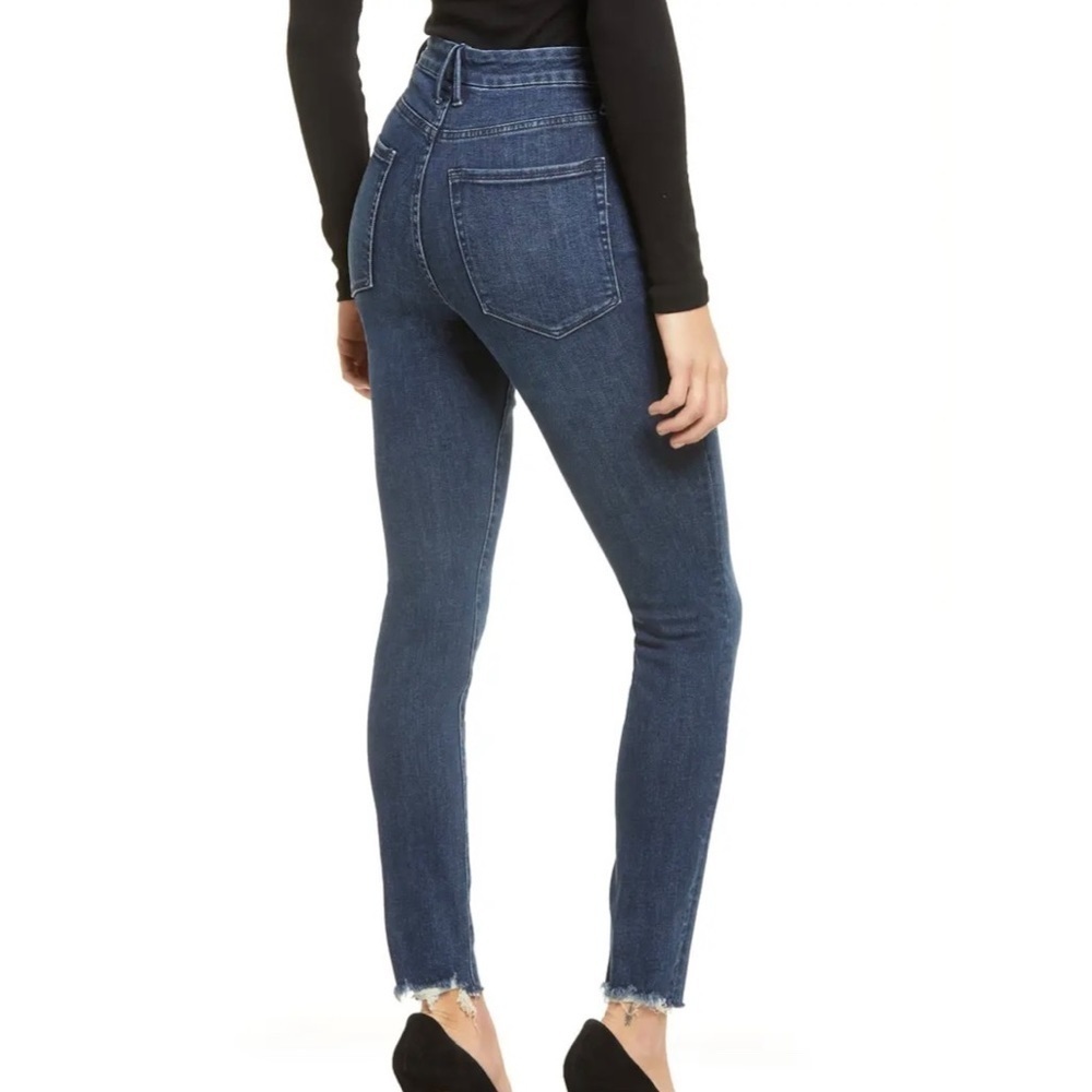 Good American Dark Wash High Rise Frayed Hem Ankle Skinny Jeans 31 15 Women’s